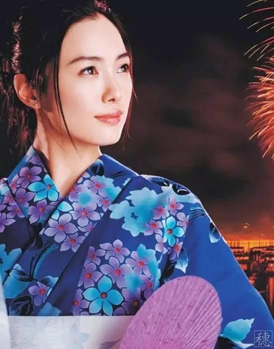 yuk阿姨满脸都是