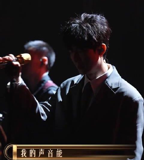 陈楚生《歌手2025》摇滚舞台炸裂！海外华人如何突破限制观看直播？