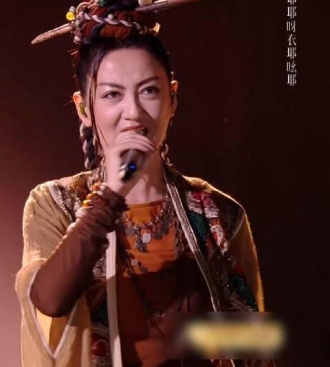 海外华人看不了《歌手2025》？3招教你解锁地区限制，直击者来女《侠客令》舞台直拍！