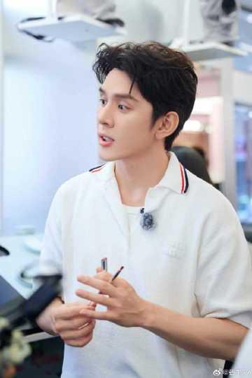 海外华人轻松解锁国内影视资源,告别地区限制烦恼