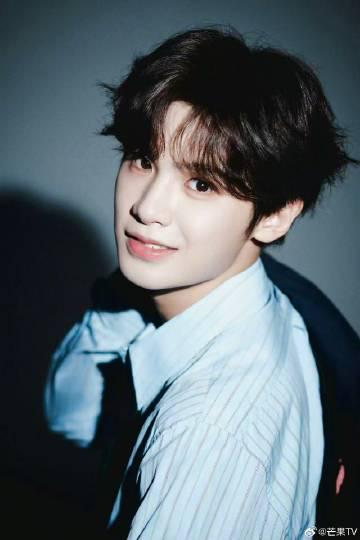 海外追剧党必看!3步教你解除爱奇艺地区限制,轻松追黄明昊新剧