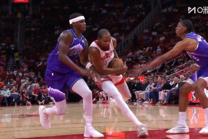 杜兰特再现巅峰暴扣！海外华人如何突破地区限制观看NBA季前赛完整回放