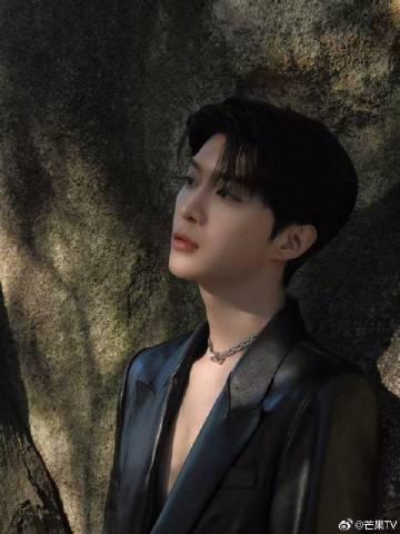 海外追剧不再愁!手把手教你解除爱奇艺地区限制,轻松追星看大片