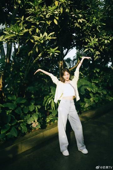 海外追剧党必看!一招解决爱奇艺地区限制,轻松看遍国内热播剧