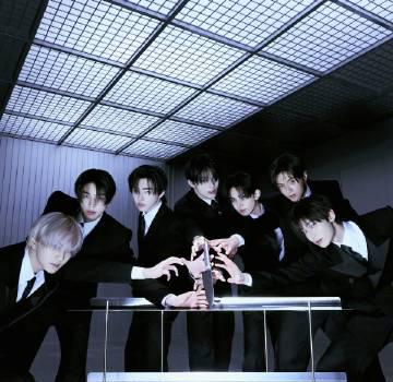 看到ENHYPEN五周年应援活动时,我突然想起那些年在海外追星的辛酸经历