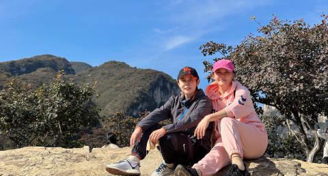 海外华人追剧遇阻?王濛登高赏红叶引发对国内娱乐内容限制的思考