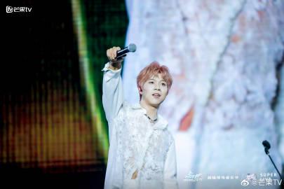 海外华人必看:3招解决爱奇艺地区限制,轻松追国内综艺音乐节