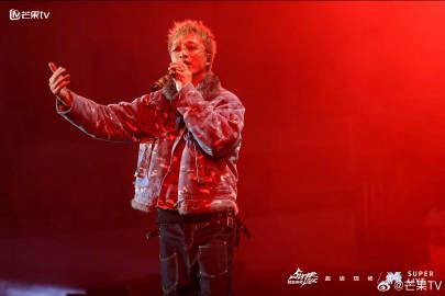 人在国外,爱奇艺腾讯视频全变灰?手把手教你解除地区限制,轻松追剧看综艺